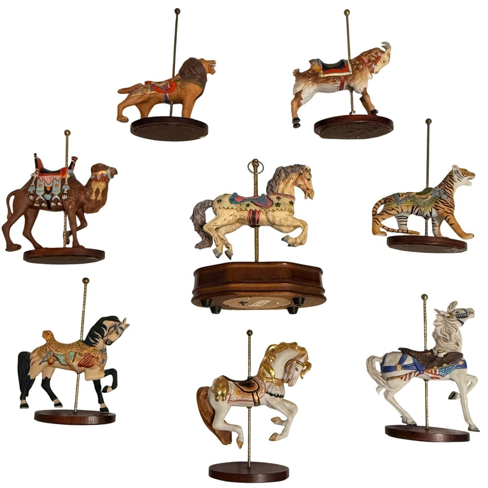 Heritage Heirloom Carousel Animal Figurines Musical Base Set Multicolored Wood